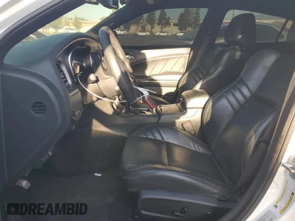 ✅ 2016 Dodge Charger SRT Hellcat • VIN: 2C3CDXL95GH218661 • Lot: 70704665. Wystawiony na Copart z przebiegiem 21 426 mil. Bezpłatny archiwum sprzedaży aukcyjnych z USA i szczegółowy raport historii pojazdu na DreamBid. Zdjęcie 7.