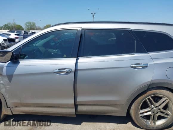 2018 Hyundai Santa Fe SE Ultimate с VIN KM8SR4HF4JU268232, выставлен на аукционе IAAI как лот 41849312 с пробегом 115 614 миль миль и . История ставок и продаж доступна на DreamBid. Изображение 14.