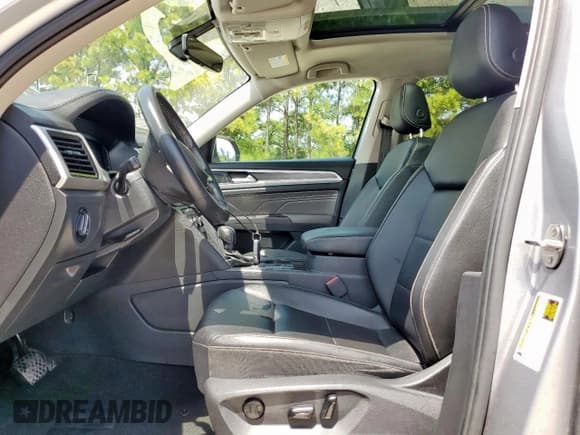 ✅ 2022 Volkswagen Atlas SE • VIN: 1V2JR2CA8NC544826 • Lot: 65275145. Wystawiony na Copart z przebiegiem 44 333 mil. Bezpłatny archiwum sprzedaży aukcyjnych z USA i szczegółowy raport historii pojazdu na DreamBid. Zdjęcie 7.