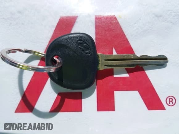 ✅ 2014 Hyundai Elantra SE • VIN: 5NPDH4AE9EH524270 • Lot: 43383212. Listed on IAAI with 98,555 mi. Free auction sales archive from the USA and detailed vehicle history report at DreamBid. Image 11.