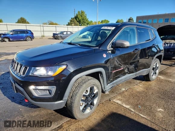 ✅ 2018 Jeep Compass Trailhawk • VIN: 3C4NJDDB7JT451677 • Lot: 84792145. Wystawiony na Copart z przebiegiem 76 327 mil. Bezpłatny archiwum sprzedaży aukcyjnych z USA i szczegółowy raport historii pojazdu na DreamBid. Zdjęcie 1.