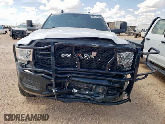 ✅ 2021 Ram 3500 Tradesman • VIN: 3C63R3CL7MG505830 • Lot: 65370355. Listed on Copart with 45,109 mi. Free auction sales archive from the USA and detailed vehicle history report at DreamBid. Image 5.