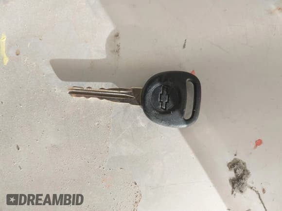 ✅ 2008 Chevrolet Equinox LS • VIN: 2CNDL13F386313198 • Лот: 41684305. Опубликован ранее на IAAI с пробегом 123 683 миль. Бесплатный доступ к архиву аукционных продаж из США и подробный отчёт об истории автомобиля на DreamBid. Изображение 11.