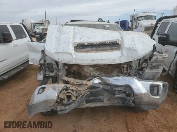 ✅ 2024 Chevrolet Silverado 2500HD • VIN: 1GB4YNEY8RF153116 • Лот: 44559365. Опубликован ранее на Copart с пробегом Не указан. Бесплатный доступ к архиву аукционных продаж из США и подробный отчёт об истории автомобиля на DreamBid. Изображение 5.