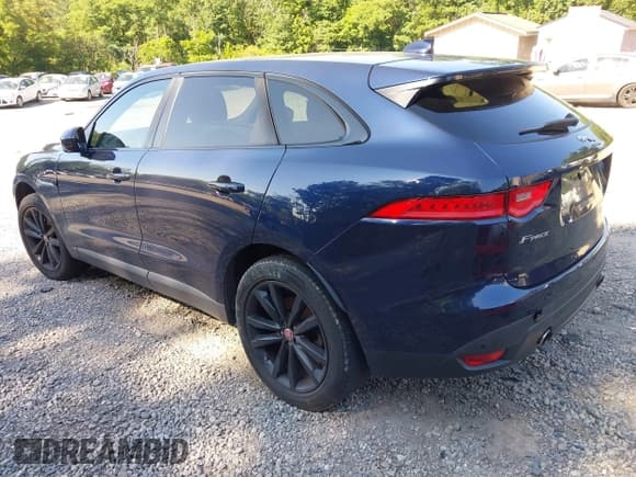 ✅ 2017 Jaguar F-Pace 35t Prestige • VIN: SADCK2BV7HA891099 • Lot: 42789492. Listed on IAAI with 83,380 mi. Free auction sales archive from the USA and detailed vehicle history report at DreamBid. Image 3.