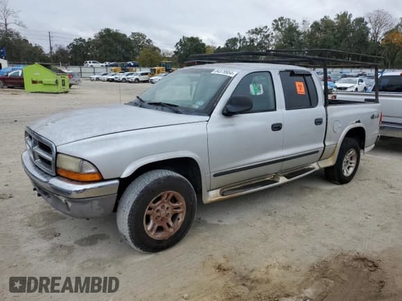 ✅ 2004 Dodge Dakota SLT • VIN: 1D7HG48N64S535761 • Lot: 84379954. Wystawiony na Copart z przebiegiem 196 104 mil. Bezpłatny archiwum sprzedaży aukcyjnych z USA i szczegółowy raport historii pojazdu na DreamBid. Zdjęcie 1.
