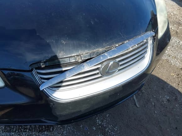 ✅ 2002 Lexus SC 430 • VIN: JTHFN48Y520021506 • Lot: 43888299. Listed on IAAI with 193,587 mi. Free auction sales archive from the USA and detailed vehicle history report at DreamBid. Image 6.