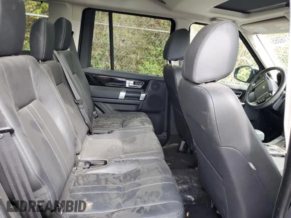 ✅ 2016 Land Rover LR4 HSE • VIN: SALAG2V60GA830841 • Lot: 81716095. Wystawiony na Copart z przebiegiem 81 818 mil. Bezpłatny archiwum sprzedaży aukcyjnych z USA i szczegółowy raport historii pojazdu na DreamBid. Zdjęcie 11.