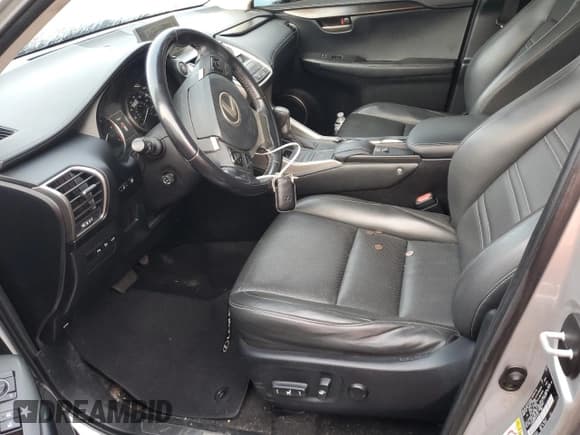 ✅ 2015 Lexus NX 200t • VIN: JTJYARBZ3F2017515 • Lot: 49203585. Wystawiony na Copart z przebiegiem 109 846 mil. Bezpłatny archiwum sprzedaży aukcyjnych z USA i szczegółowy raport historii pojazdu na DreamBid. Zdjęcie 7.