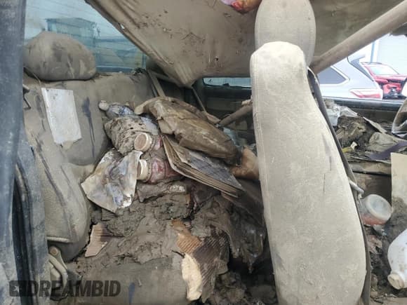 ✅ 2006 Chevrolet Silverado 2500HD Work Truck • VIN: 1GCHK29U26E121610 • Lot: 51782575. Wystawiony na Copart z przebiegiem Nie podano. Bezpłatny archiwum sprzedaży aukcyjnych z USA i szczegółowy raport historii pojazdu na DreamBid. Zdjęcie 10.