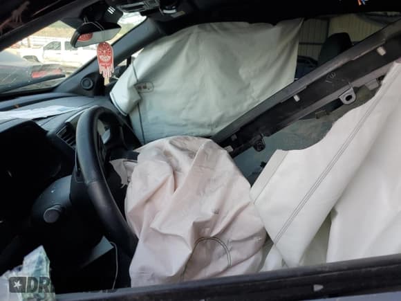 ✅ 2023 Honda Passport Elite • VIN: 5FNYF8H01PB000685 • Lot: 70136565. Wystawiony na Copart z przebiegiem Nie podano. Bezpłatny archiwum sprzedaży aukcyjnych z USA i szczegółowy raport historii pojazdu na DreamBid. Zdjęcie 7.