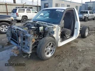 ✅ 1999 GMC Sierra 1500 SLE • VIN: 1GTEC14W2XZ504640 • Lot: 93670705. Wystawiony na Copart z przebiegiem Nie podano. Bezpłatny archiwum sprzedaży aukcyjnych z USA i szczegółowy raport historii pojazdu na DreamBid. Zdjęcie 1.