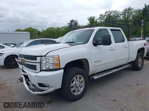 ✅ 2014 Chevrolet Silverado 2500HD LT • VIN: 1GC1KXC8XEF177264 • Lot: 42317345. Listed on IAAI with 126,474 mi. Free auction sales archive from the USA and detailed vehicle history report at DreamBid. Image 20.