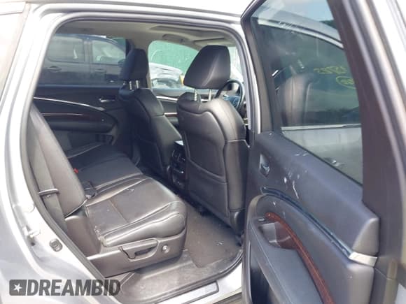 ✅ 2018 Acura MDX • VIN: 5J8YD3H3XJL002279 • Лот: 42995725. Опубликован ранее на IAAI с пробегом 66 546 миль. Бесплатный доступ к архиву аукционных продаж из США и подробный отчёт об истории автомобиля на DreamBid. Изображение 8.