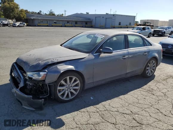 ✅ 2013 Audi A4 Premium Plus • VIN: WAUFFAFL3DN010186 • Лот: 70309185. Опубликован ранее на Copart с пробегом 118 803 миль. Бесплатный доступ к архиву аукционных продаж из США и подробный отчёт об истории автомобиля на DreamBid. Изображение 1.