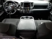 ✅ 2021 Ram 3500 Tradesman • VIN: 3C63R3GJ2MG623731 • Lot: 43449385. Wystawiony na Copart z przebiegiem 64 609 mil. Bezpłatny archiwum sprzedaży aukcyjnych z USA i szczegółowy raport historii pojazdu na DreamBid. Zdjęcie 8.