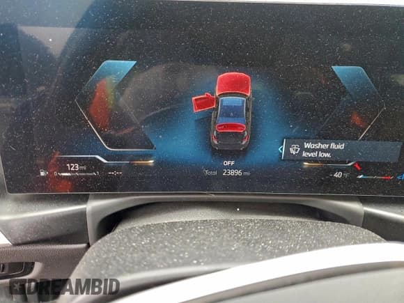 ✅ 2025 BMW 3 Series 330i • VIN: 3MW69CW05S8E99229 • Lot: 95196845. Listed on Copart with 23,896 mi. Free auction sales archive from the USA and detailed vehicle history report at DreamBid. Image 9.