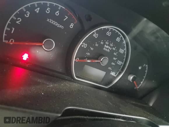 2010 Hyundai Elantra GLS z VIN KMHDU4AD5AU021446, wystawiony jako Copart lot #70628594 z przebiegiem Nie podano mil oraz Szkoda całkowita • Salvage title. Historia ofert i sprzedaży dostępna na DreamBid. Obrazek 9.