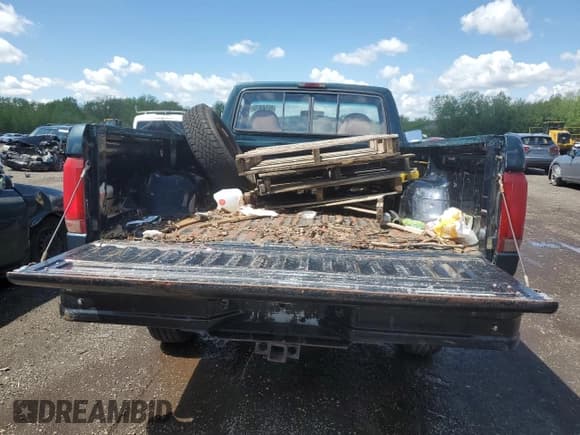 ✅ 1995 Ford F-250 • VIN: 2FTHF26H3SCA69853 • Lot: 55740675. Listed on Copart with 97,749 mi. Free auction sales archive from the USA and detailed vehicle history report at DreamBid. Image 10.