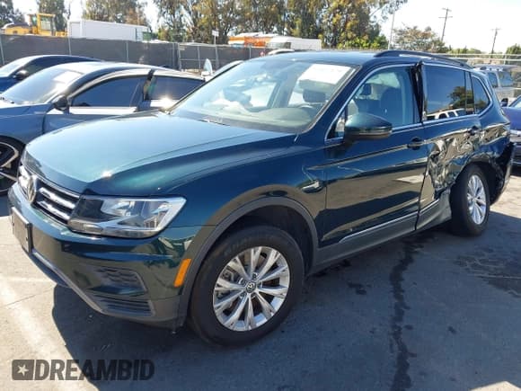 ✅ 2018 Volkswagen Tiguan SEL • VIN: 3VV3B7AX1JM213874 • Lot: 43407479. Wystawiony na IAAI z przebiegiem 59 771 mil. Bezpłatny archiwum sprzedaży aukcyjnych z USA i szczegółowy raport historii pojazdu na DreamBid. Zdjęcie 16.