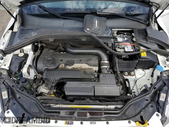 ✅ 2016 Volvo XC60 T5 Platinum • VIN: YV4612RMXG2814919 • Лот: 69596655. Опубликован ранее на Copart с пробегом 220 858 миль. Бесплатный доступ к архиву аукционных продаж из США и подробный отчёт об истории автомобиля на DreamBid. Изображение 12.