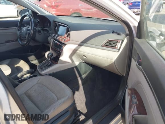 ✅ 2017 Hyundai Elantra Limited • VIN: 5NPD84LF4HH059651 • Lot: 41801071. Listed on IAAI with 126,589 mi. Free auction sales archive from the USA and detailed vehicle history report at DreamBid. Image 5.