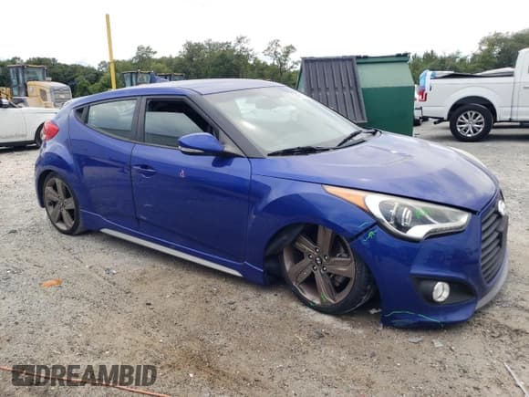 ✅ 2015 Hyundai Veloster Turbo • VIN: KMHTC6AE2FU216284 • Lot: 62455775. Wystawiony na Copart z przebiegiem 66 673 mil. Bezpłatny archiwum sprzedaży aukcyjnych z USA i szczegółowy raport historii pojazdu na DreamBid. Zdjęcie 4.