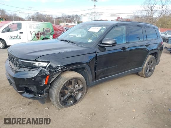 ✅ 2022 Jeep Grand Cherokee Altitude • VIN: 1C4RJKAG1N8524858 • Лот: 40883507. Опубликован ранее на IAAI с пробегом 19 703 миль. Бесплатный доступ к архиву аукционных продаж из США и подробный отчёт об истории автомобиля на DreamBid. Изображение 2.