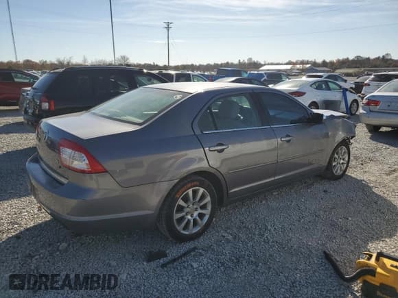 ✅ 2006 Mercury Milan • VIN: 3MEHM07126R602928 • Lot: 92402875. Listed on Copart with 205,793 mi. Free auction sales archive from the USA and detailed vehicle history report at DreamBid. Image 3.