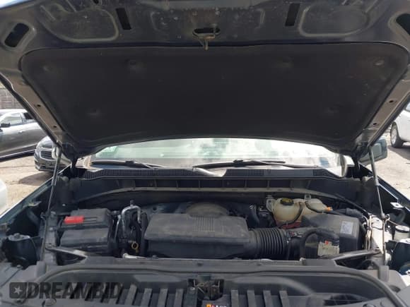 ✅ 2019 Chevrolet Silverado 1500 RST • VIN: 1GCRYEED8KZ248956 • Lot: 42172921. Wystawiony na IAAI z przebiegiem 63 811 mil. Bezpłatny archiwum sprzedaży aukcyjnych z USA i szczegółowy raport historii pojazdu na DreamBid. Zdjęcie 10.