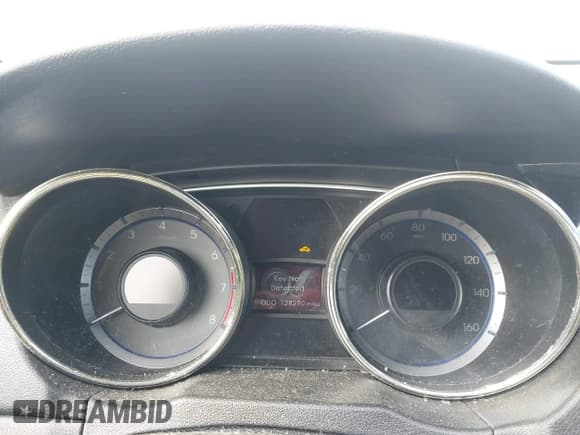 ✅ 2011 Hyundai Sonata SE • VIN: 5NPEC4AC9BH252087 • Лот: 43682411. Опубликован ранее на IAAI с пробегом 128 290 миль. Бесплатный доступ к архиву аукционных продаж из США и подробный отчёт об истории автомобиля на DreamBid. Изображение 7.