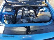 ✅ 2015 Dodge Challenger SRT 392 • VIN: 2C3CDZDJ5FH782295 • Lot: 91179775. Wystawiony na Copart z przebiegiem 24 945 mil. Bezpłatny archiwum sprzedaży aukcyjnych z USA i szczegółowy raport historii pojazdu na DreamBid. Zdjęcie 11.