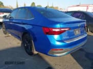 ✅ 2023 Volkswagen Jetta SE • VIN: 3VW7M7BU9PM025155 • Lot: 43534279. Wystawiony na IAAI z przebiegiem 13 417 mil. Bezpłatny archiwum sprzedaży aukcyjnych z USA i szczegółowy raport historii pojazdu na DreamBid. Zdjęcie 3.