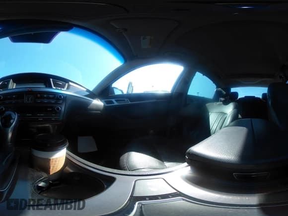 ✅ 2015 Hyundai Genesis 3.8L • VIN: KMHGN4JEXFU017225 • Lot: 43523247. Wystawiony na IAAI z przebiegiem 87 630 mil. Bezpłatny archiwum sprzedaży aukcyjnych z USA i szczegółowy raport historii pojazdu na DreamBid. Zdjęcie 20.