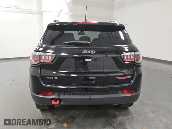 ✅ 2024 Jeep Compass Trailhawk • VIN: 3C4NJDDN8RT137283 • Lot: 92510645. Listed on Copart with 43,087 mi. Free auction sales archive from the USA and detailed vehicle history report at DreamBid. Image 6.