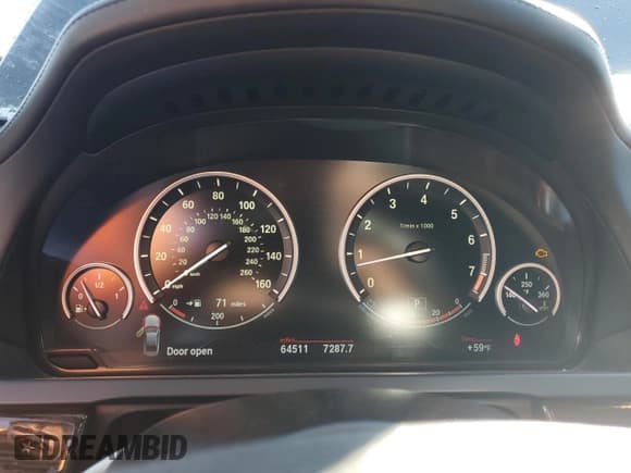 ✅ 2013 BMW 7 Series 750Li xDrive • VIN: WBAYF8C5XDD141533 • Lot: 86252435. Wystawiony na Copart z przebiegiem 64 511 mil. Bezpłatny archiwum sprzedaży aukcyjnych z USA i szczegółowy raport historii pojazdu na DreamBid. Zdjęcie 9.