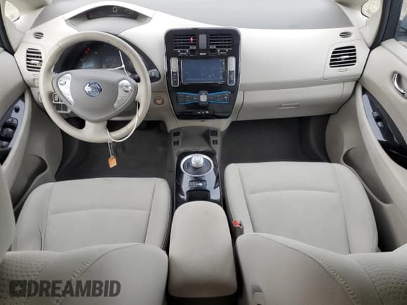 ✅ 2015 Nissan LEAF S • VIN: 1N4AZ0CPXFC321916 • Lot: 90265735. Listed on Copart with 60,660 mi. Free auction sales archive from the USA and detailed vehicle history report at DreamBid. Image 8.