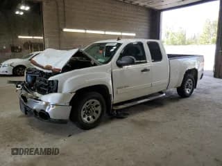 ✅ 2011 GMC Sierra 1500 SL • VIN: 1GTR1UEA8BZ407818 • Lot: 80623985. Wystawiony na Copart z przebiegiem 195 961 mil. Bezpłatny archiwum sprzedaży aukcyjnych z USA i szczegółowy raport historii pojazdu na DreamBid. Zdjęcie 1.