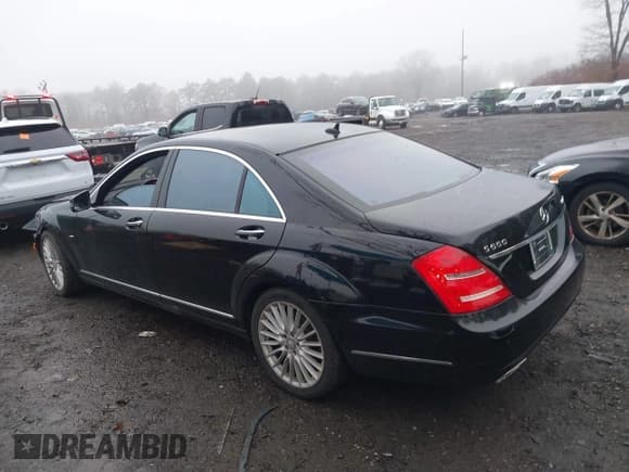 ✅ 2012 Mercedes-Benz S 550 • VIN: WDDNG9EB3CA487912 • Lot: 43782791. Listed on IAAI with 97,588 mi. Free auction sales archive from the USA and detailed vehicle history report at DreamBid. Image 14.