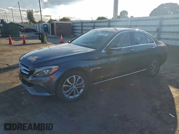 ✅ 2015 Mercedes-Benz C 300 Luxury • VIN: 55SWF4KB8FU070658 • Lot: 94753665. Listed on Copart with 144,830 mi. Free auction sales archive from the USA and detailed vehicle history report at DreamBid. Image 1.