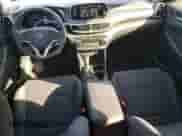 2019 Hyundai Tucson SE z VIN KM8J23A44KU910291, wystawiony jako Copart lot #86820405 z przebiegiem 61 875 mil mil oraz Szkoda całkowita • Salvage title. Historia ofert i sprzedaży dostępna na DreamBid. Obrazek 8.