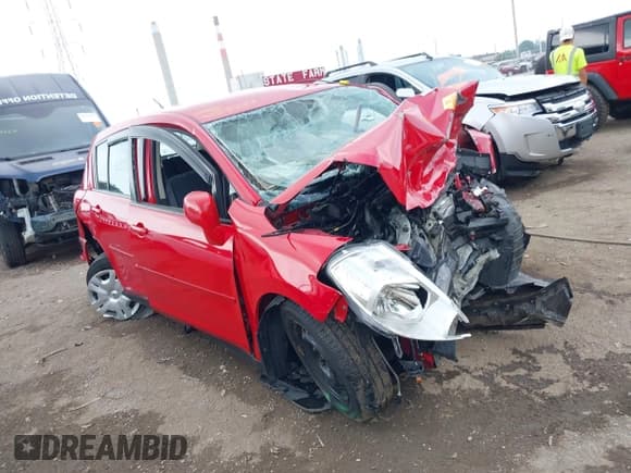 ✅ 2010 Nissan Versa SL • VIN: 3N1BC1CP3AL361244 • Lot: 42835277. Listed on IAAI with 26,824 mi. Free auction sales archive from the USA and detailed vehicle history report at DreamBid. Image 1.