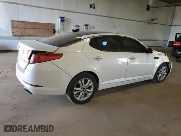 ✅ 2011 Kia Optima EX • VIN: KNAGN4A62B5143934 • Lot: 82184515. Listed on Copart with 150,010 mi. Free auction sales archive from the USA and detailed vehicle history report at DreamBid. Image 3.