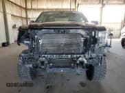 ✅ 2021 GMC Sierra 1500 • VIN: 1GTU9AEF8MZ229571 • Lot: 62385015. Wystawiony na Copart z przebiegiem 96 058 mil. Bezpłatny archiwum sprzedaży aukcyjnych z USA i szczegółowy raport historii pojazdu na DreamBid. Zdjęcie 5.