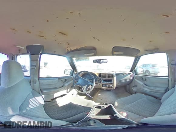 ✅ 1998 Chevrolet S-10 LS • VIN: 1GCCS1942W8222620 • Lot: 74530834. Wystawiony na Copart z przebiegiem 274 892 mil. Bezpłatny archiwum sprzedaży aukcyjnych z USA i szczegółowy raport historii pojazdu na DreamBid. Zdjęcie 13.