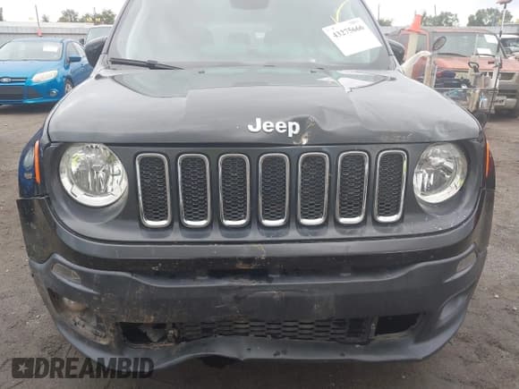 ✅ 2018 Jeep Renegade Latitude • VIN: ZACCJABB4JPJ40320 • Лот: 43275666. Опубликован ранее на IAAI с пробегом 71 418 миль. Бесплатный доступ к архиву аукционных продаж из США и подробный отчёт об истории автомобиля на DreamBid. Изображение 6.