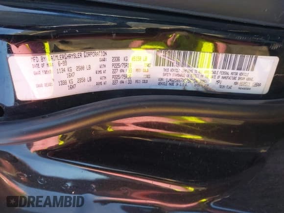 ✅ 1999 Jeep Grand Cherokee Laredo • VIN: 1J4G258S7XC797734 • Lot: 40992707. Wystawiony na IAAI z przebiegiem 207 425 mil. Bezpłatny archiwum sprzedaży aukcyjnych z USA i szczegółowy raport historii pojazdu na DreamBid. Zdjęcie 9.