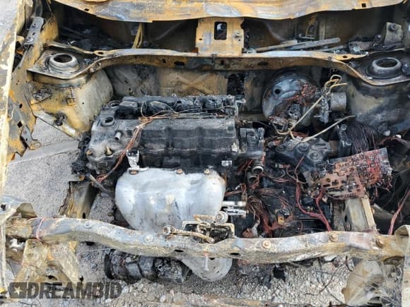 ✅ 2015 Jeep Cherokee Latitude • VIN: 1C4PJMCB4FW708273 • Lot: 65929125. Wystawiony na Copart z przebiegiem Nie podano. Bezpłatny archiwum sprzedaży aukcyjnych z USA i szczegółowy raport historii pojazdu na DreamBid. Zdjęcie 11.