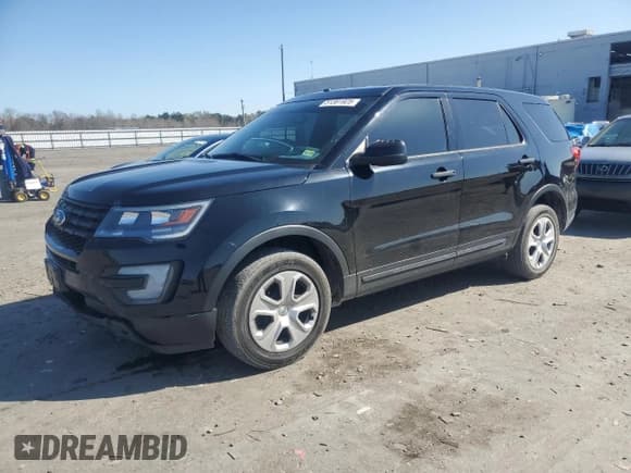 ✅ 2018 Ford Police Interceptor Utility • VIN: 1FM5K8AR2JGC77295 • Lot: 51381925. Wystawiony na Copart z przebiegiem 123 706 mil. Bezpłatny archiwum sprzedaży aukcyjnych z USA i szczegółowy raport historii pojazdu na DreamBid. Zdjęcie 1.