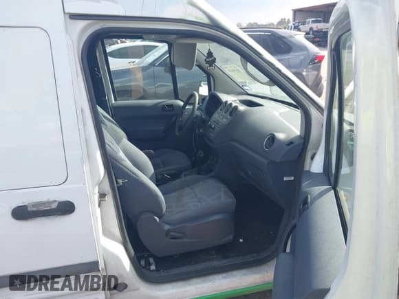 ✅ 2013 Ford Transit Connect XLT • VIN: NM0LS7BN3DT169908 • Lot: 43352431. Listed on IAAI with 81,692 mi. Free auction sales archive from the USA and detailed vehicle history report at DreamBid. Image 5.